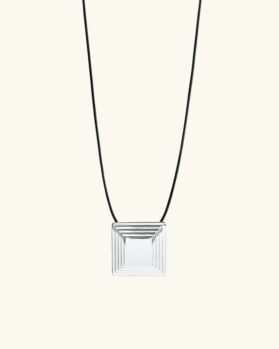 Pyra Necklace Silver i gruppen Shop / Halsband hos ANI (ANI-0624-011)